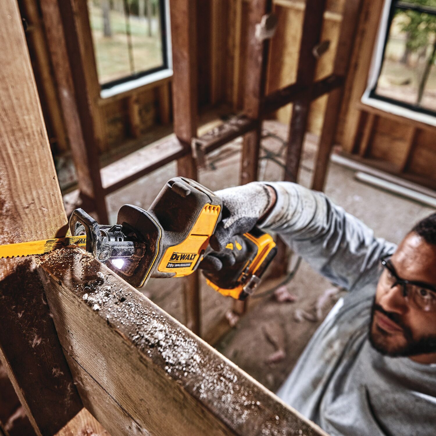 DeWALT Atomic 20V Max Cordless One Handed Reciprocating Saw Tool